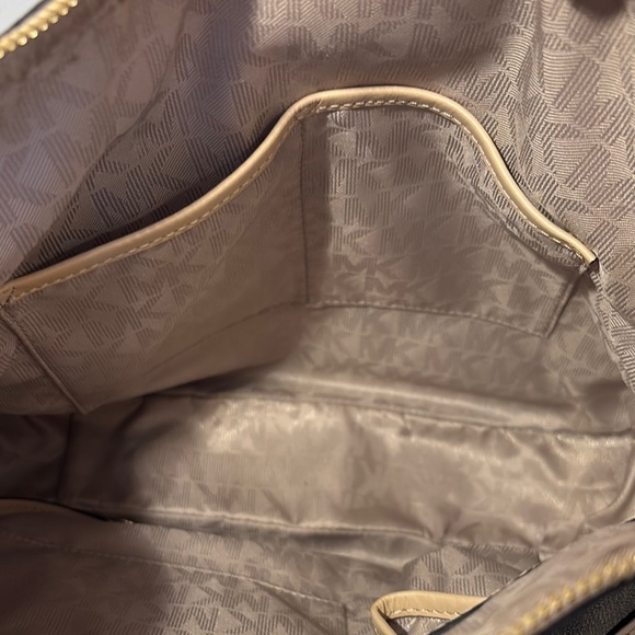 Michael Kors Tan and Brown Shoulder Bag with Gold Hardware LG - Picture 13 of 16